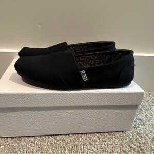 Toms Black Flats